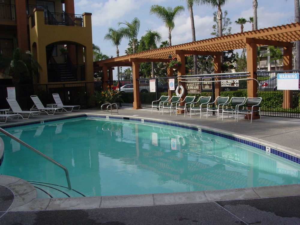 Courtyard Irvine John Wayne Airport/Orange County Hotel Eksteriør billede